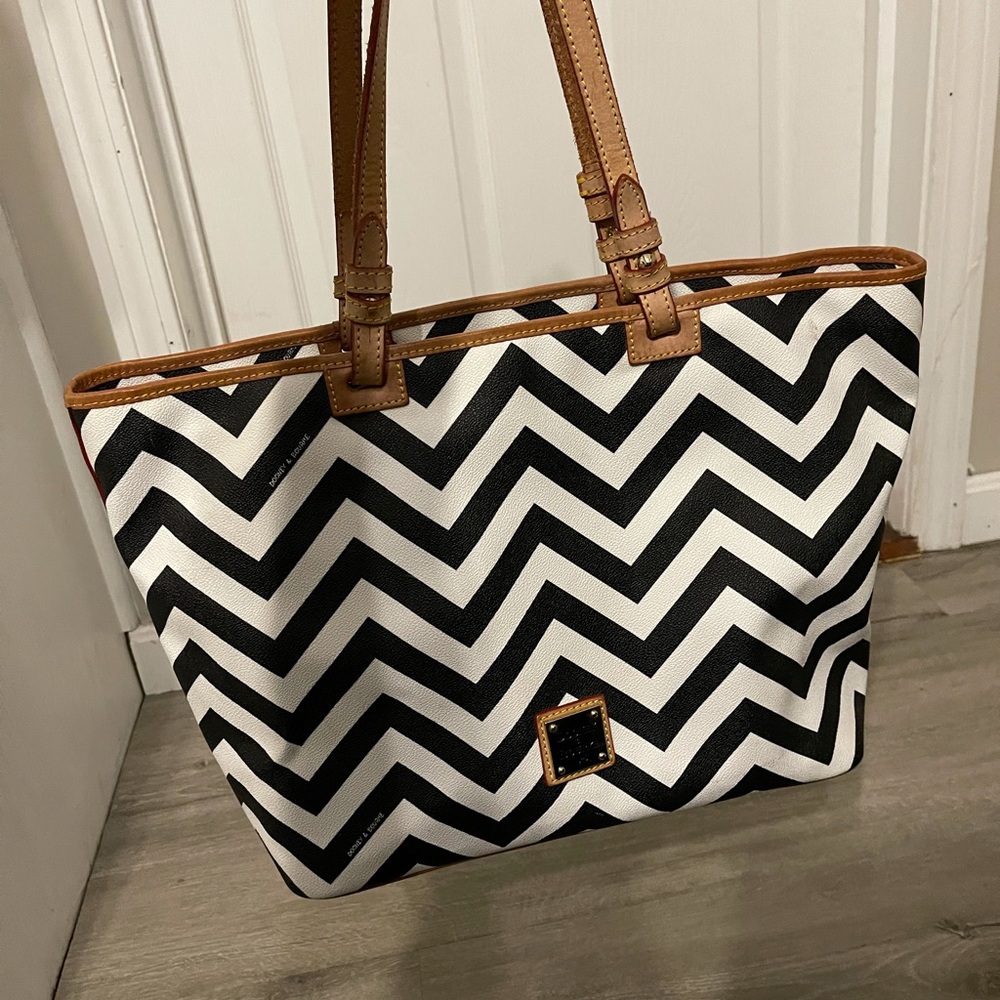 Dooney & Bourke chevron tote